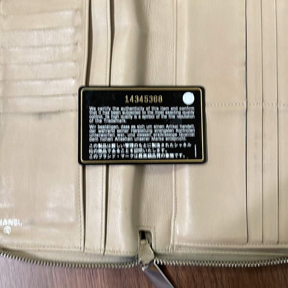 Chanel Long Zippy Wallet - Picture 12 of 12